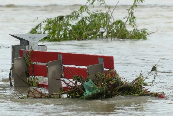 Organización católica está ayudando a sostener a los miles de afectados por el tifón Rai