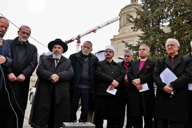 150 líderes religiosos piden a Patriarca ruso que ayude a detener la guerra en Ucrania