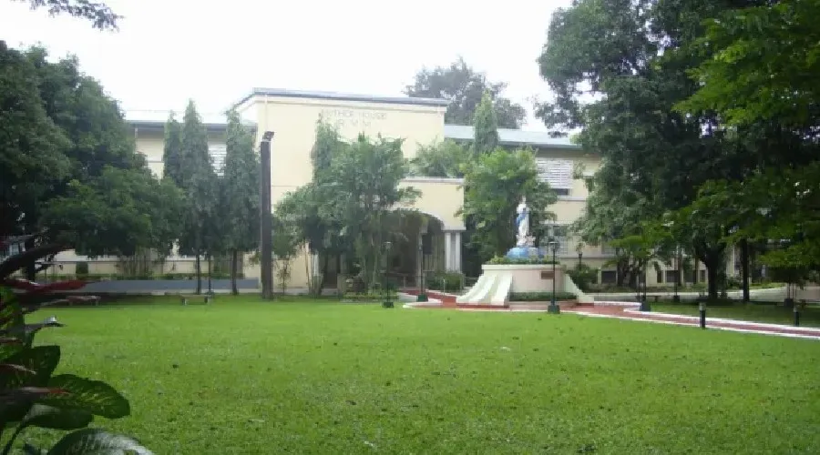 Convento de la Congregación de Religiosas de la Virgen María en Ciudad Quezon, Filipinas. Crédito: RamonFVelasquez - Wikimedia Commons (CC0) Dominio Público.