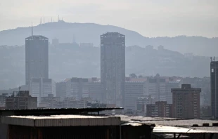 Caracas tras los ataques estadounidenses del sábado 3 de enero de 2026. Crédito: JUAN BARRETO / Getty Images.