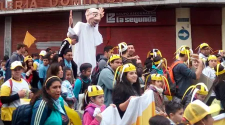 Niños se comprometen a cuidar toda vida en caminata por el Papa Francisco en Argentina [VIDEO]