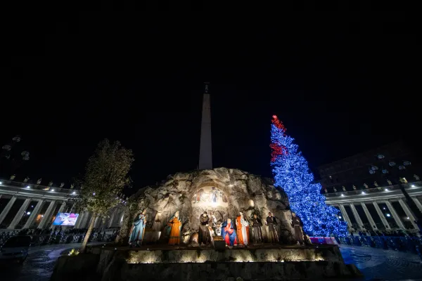 El nacimiento en la Plaza de San Pedro en el Vaticano. Crédito: Daniel Ibáñez / ACI Prensa