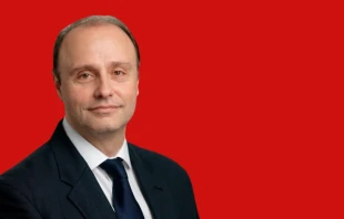 El presidente de EWTN España, José Carlos González-Hurtado, cautiva a 40 millones en redes hablando de Dios y ciencia. Crédito: EWTN España.