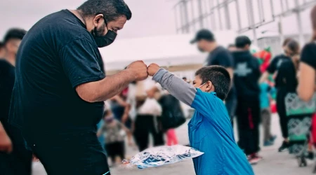 No nos cansemos de rezar y hacer el bien a los que sufren, pide Cardenal por Cuaresma