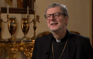 El Cardenal Claudio Gugerotti, prefecto del Dicasterio para las Iglesias Orientales del Vaticano, habla con EWTN News durante una entrevista en el Vaticano el 11 de diciembre de 2024. Crédito: EWTN News.