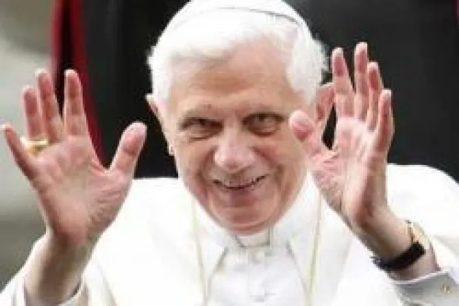 Fidelidad al Evangelio se mide en la caridad, afirma el Papa