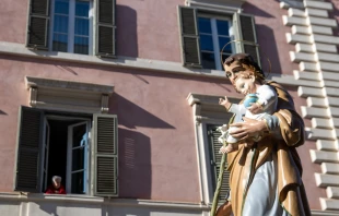 Los romanos son devotos fervorosos de San José Crédito: Daniel Ibañez/EWTN News