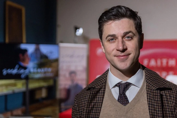 David Henrie habla con EWTN News