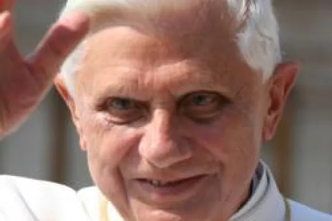 Es necesario regresar a Dios para enfrentar crisis de valores, afirma el Papa