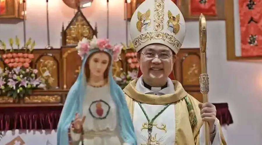 Mons. Peter Shao Zhumin. Crédito: Asia News.