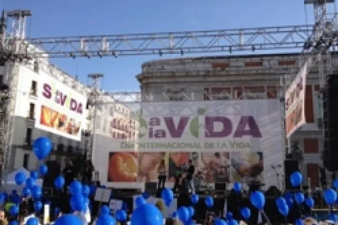 Miles de personas reivindican en Madrid abolición del aborto 