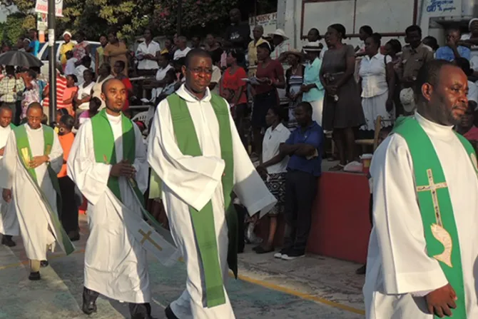 En mensaje por Navidad obispos de Haití claman por ayuda para poner fin a grave crisis