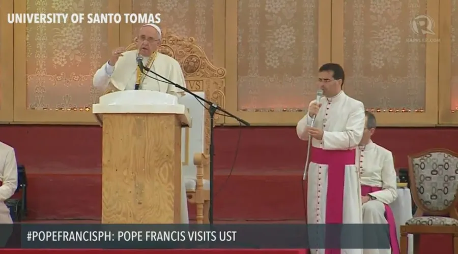 El Papa Francisco durante el encuentro con los jóvenes de Filipinas / Foto: Captura Youtube?w=200&h=150