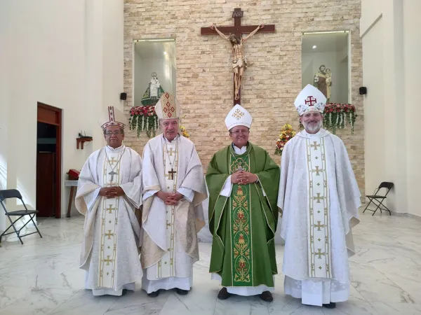 Mons. Dagoberto Sosa, Mons. Leopoldo González, Mons. Joel Ocampo y Mons. José de Jesús González. Crédito: Provincia Eclesiástica de Acapulco