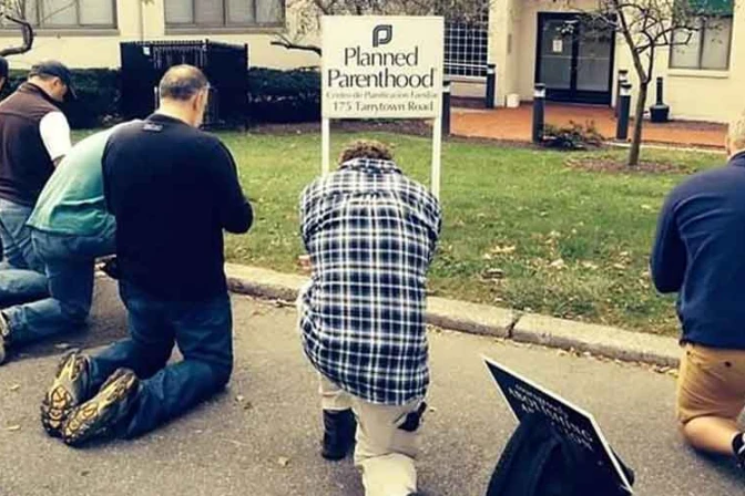 Ayuno y oración: Así lucha 40 Días por la Vida para que el aborto sea impensable