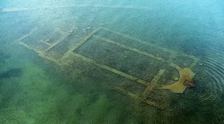 Descubren antigua iglesia sumergida en un lago de Turquía  [FOTOS]