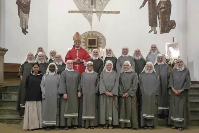 Papa aprueba a las Hermanas de María Stella Matutina de Bergara