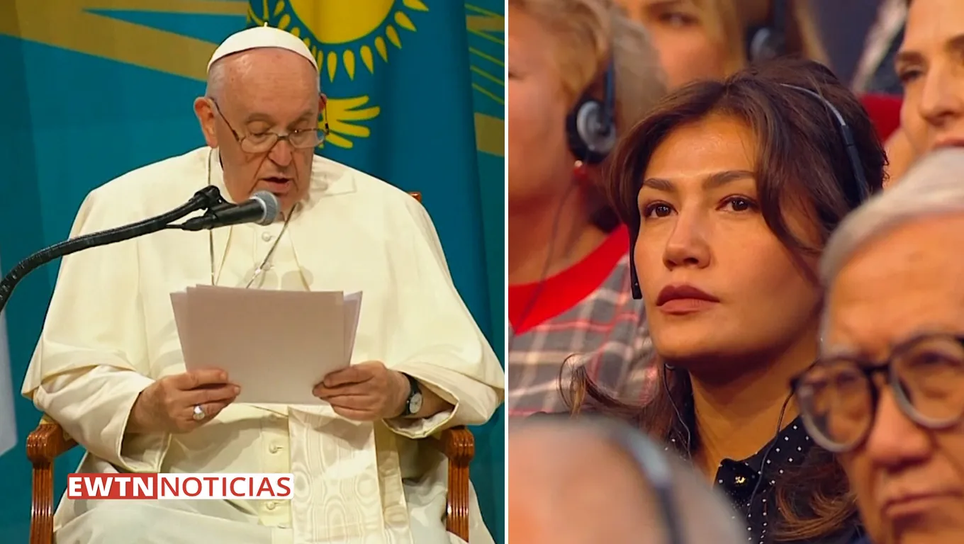 Papa Francisco en Kazajistán ante las autoridades del país. Crédito: EWTN Noticias
