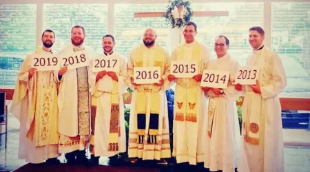 7 sacerdotes en 7 años en una sola parroquia ¿Cuál es su secreto?