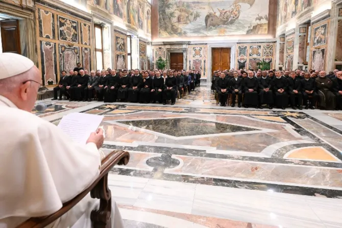 El Papa Francisco pide a teólogos morales “defender el carácter sagrado de toda vida”