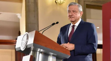 Advierten señales de autoritarismo y graves errores en gobierno de López Obrador