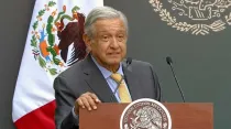 Andrés Manuel López Obrador en evento "Mujeres Transformando México", este 8 de marzo. Foto: Gobierno de México.