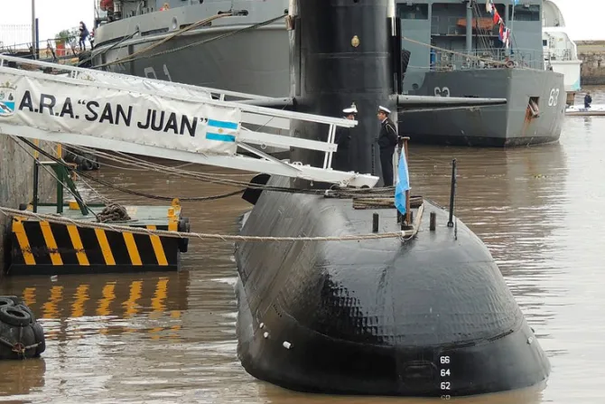 Obispos de Argentina rezan por los 44 tripulantes desaparecidos en un submarino