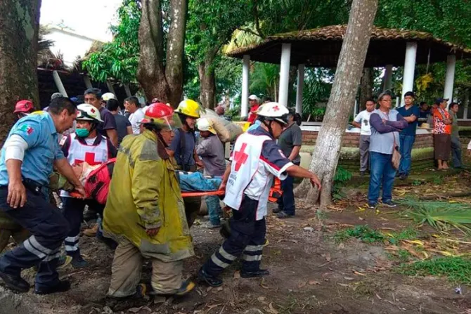 Dolor y solidaridad de la Iglesia en México tras accidente en edificio diocesano