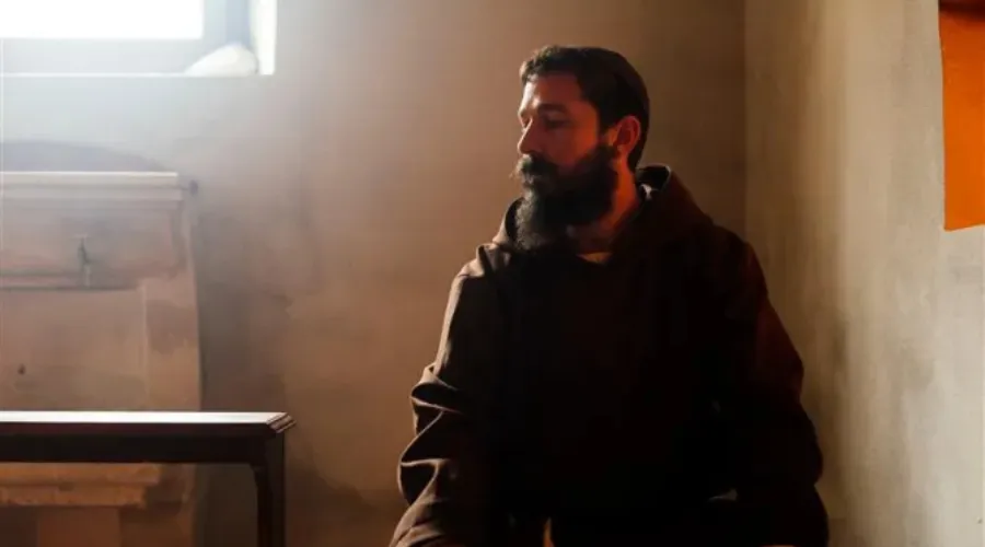 "Padre Pío", protagonizada por Shia LaBeouf, se estrenó en los cines de Estados Unidos el 2 de junio de 2023. Crédito: Gravitas Ventures?w=200&h=150