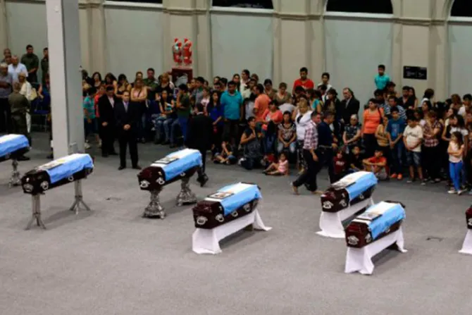 Argentina: Dan último adiós a gendarmes fallecidos en accidente en Salta
