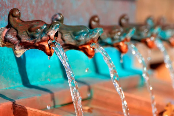 El Papa Francisco pide que el acceso a agua potable sea un bien de todos