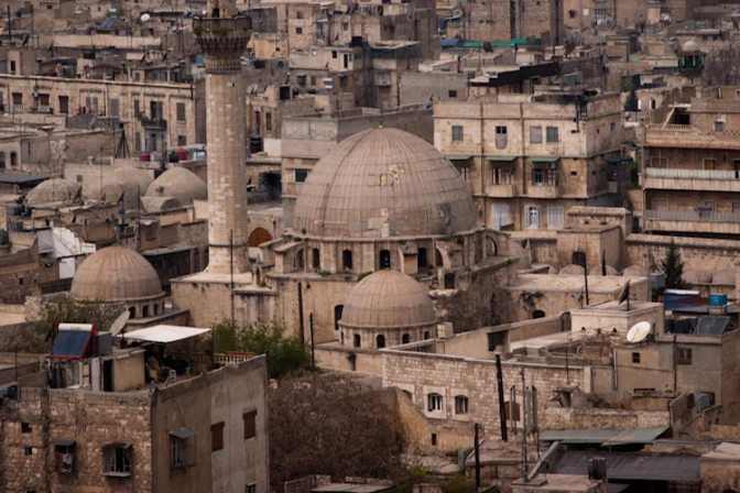 Siria: Delegación Vaticana visita Alepo por primera vez tras el fin de combates