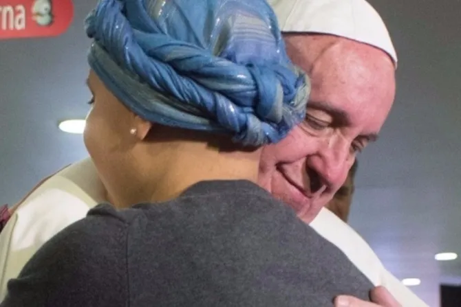 México unido en oración por Alexia, la niña que conmovió al Papa con el Ave María