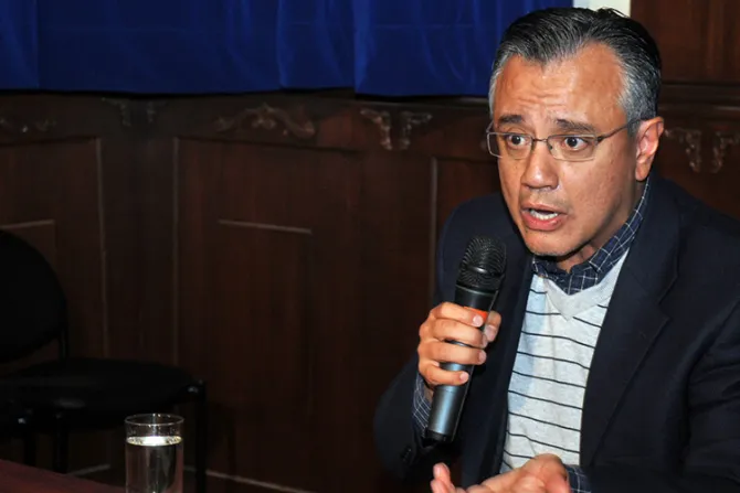 Ecuador: Hombre de confianza de Correa insulta a arzobispo por pedir "diálogo creíble"