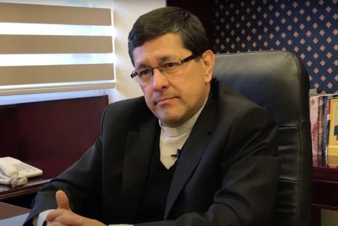 Denuncian que estafadores usan nombre del Secretario del Episcopado en México