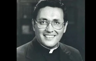 Mons. Alfonso Gallegos Apocada +. Captura Youtube 