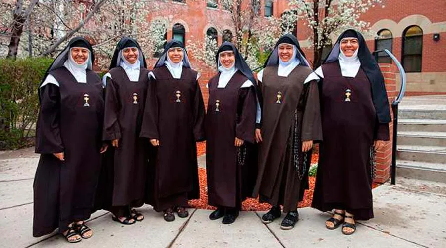 Religiosas de las Aliadas Carmelitas Descalzas de la Santísima Trinidad. Foto: Andrew Wright / Denver Catholic.?w=200&h=150