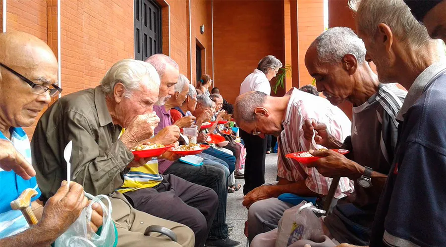 Personas de tercera edad atendidas por Cáritas Venezuela / Crédito: Cáritas Venezuela