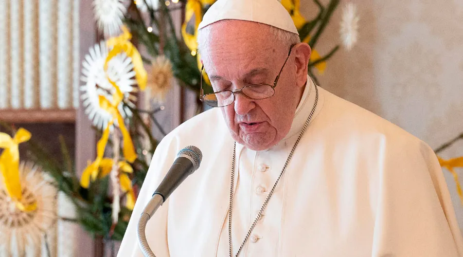 El Papa Francisco durante el rezo del Ángelus. Foto: Vatican Media