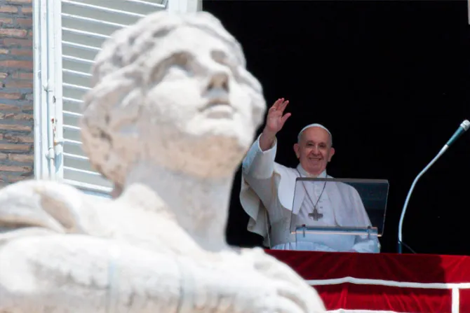 Papa Francisco lamenta: “¡Cuántas veces dejamos al Señor en un rincón!”