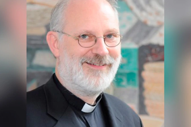 Obispo alemán sobre Sínodo: Hay temas anteriores a la comunión para divorciados