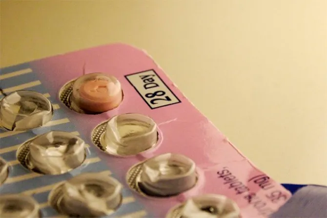 Defienden decisión de centro de salud católico de no entregar anticonceptivos