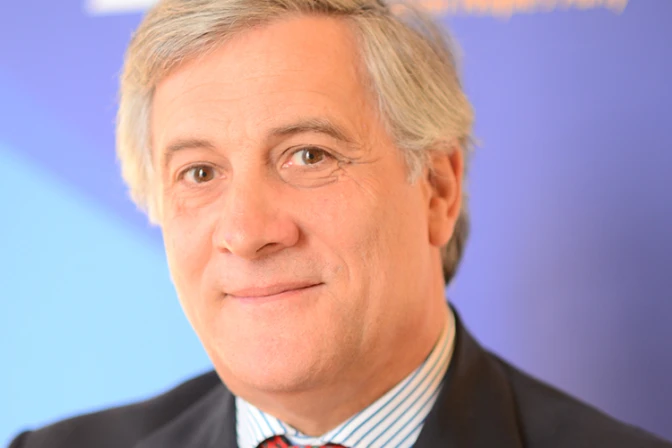 Presidente de Europarlamento pide investigación que ayude a personas con síndrome de Down