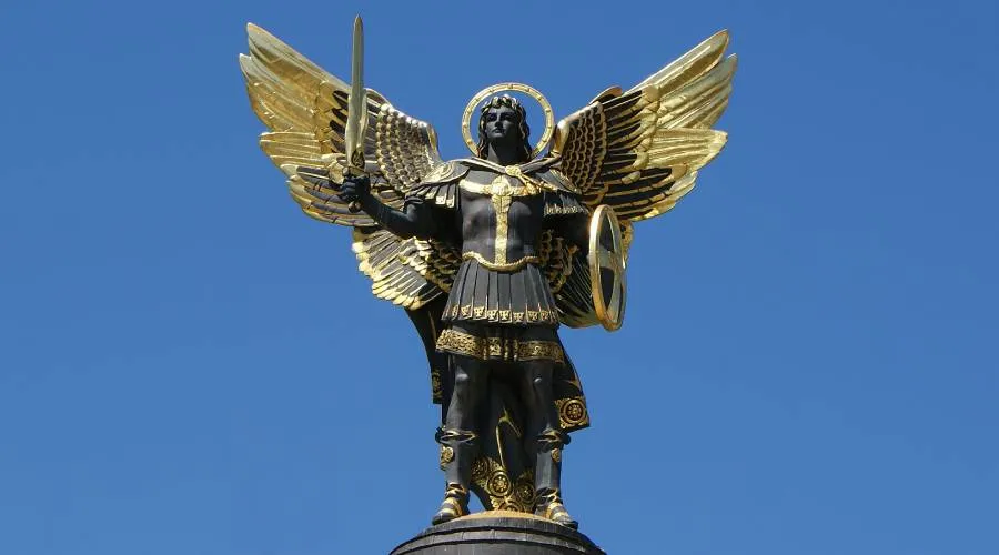 El Arcángel San Miguel se alza como protector de la capital de Ucrania