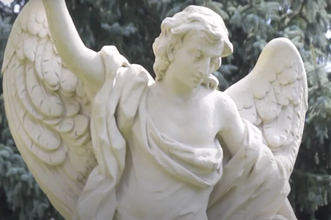 ¿Sabes qué se celebra el día de los Santos Arcángeles? 