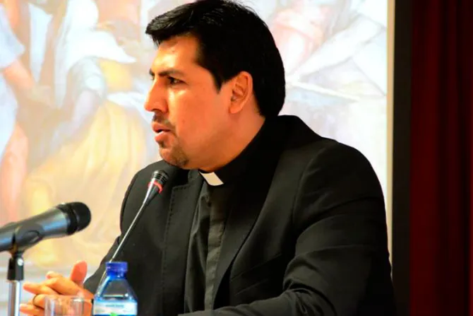 Único funcionario boliviano en el Vaticano: Visita del Papa Francisco “sacudirá” la fe
