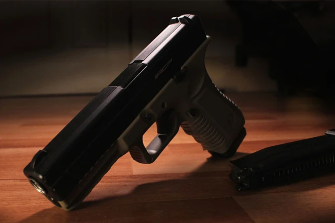 Estudiante se suicida en clase y resurgen alertas sobre la Ballena Azul y 13 Reasons why