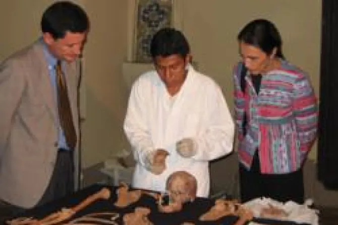 Perú: Descubren tumbas virreinales al interior de Catedral de Lima