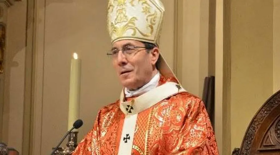 Arzobispo sufre accidente de tránsito y piden oraciones por su salud