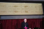 Arzobispo de Turín explica el mensaje de la Sábana Santa que llega al corazón de la gente